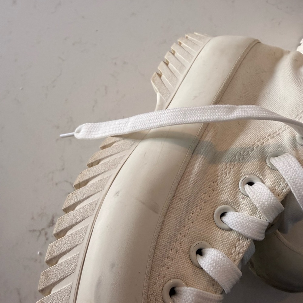 Converse All Star Lug Tread White High-Top Sneakers - 8.5 - Picture 5 of 8